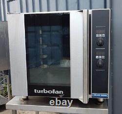 Blue Seal Turbofan E32d4 Electric Convection Oven